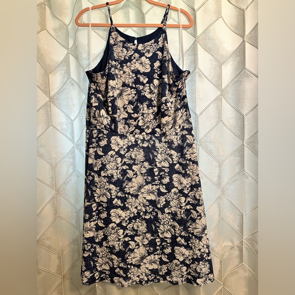 Lot of two 1X floral knit dresses from Stitch Fix (Fortune + Ivy) - Picture 9 of 9